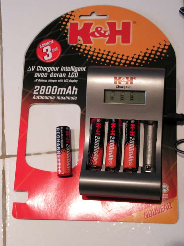 Chargeur accus R3 & R6 : Possible de ne charger qu'un seul accumulateur ! Chargeur-accu02