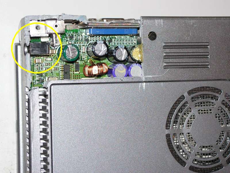 Réparation connecteur de PC portable 1