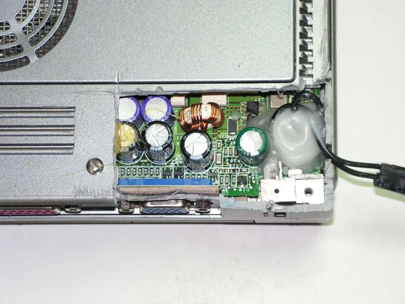 Réparation connecteur de PC portable 4